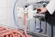 الزام یک شرکت تولیدی فرآورده گوشتی متخلف به رعایت دستورالعمل تولید